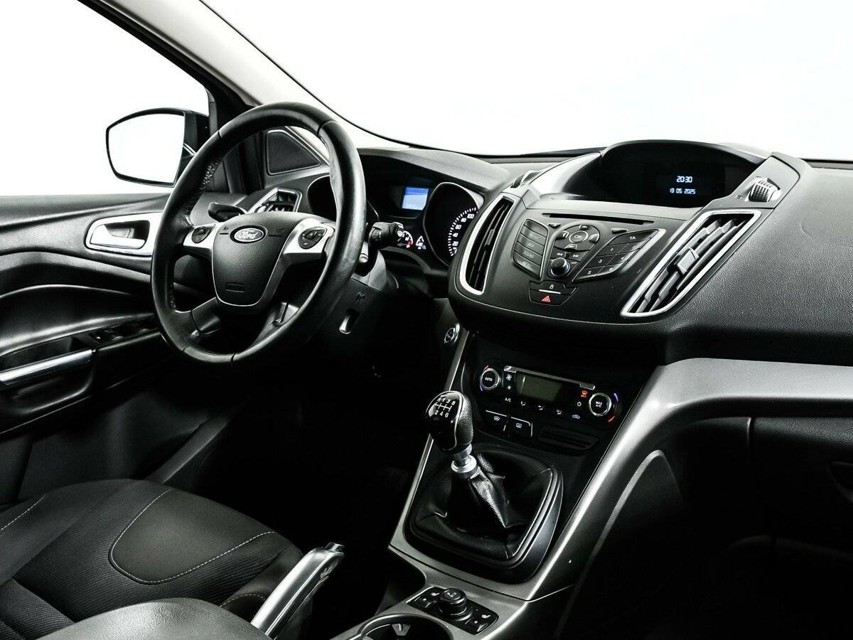 Купить Ford Kuga с пробегом. Фото: #8