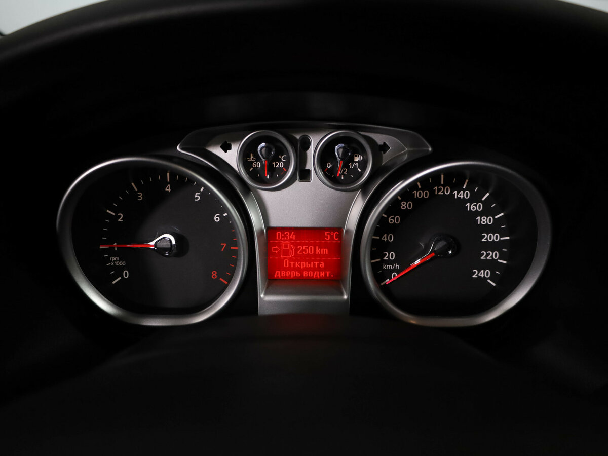 Купить Ford Focus с пробегом. Фото: #8