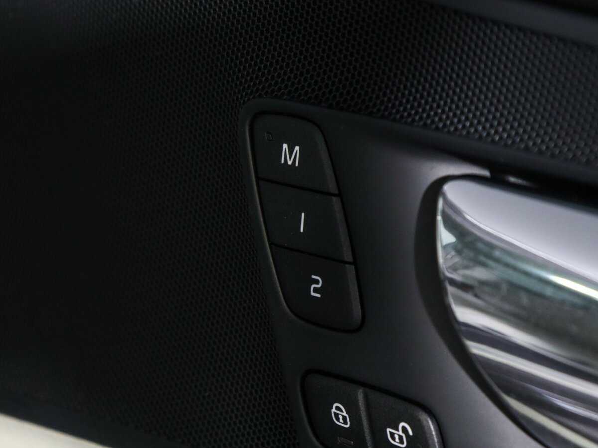 Купить Volvo XC60 с пробегом. Фото: #15