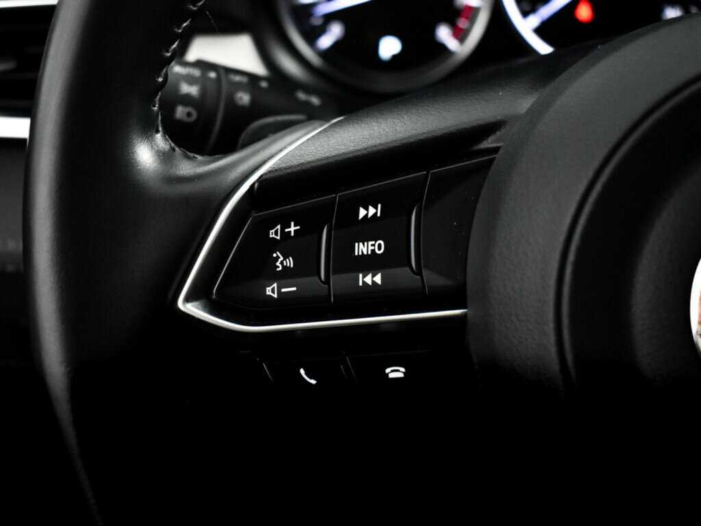 Купить Mazda 6 с пробегом. Фото: #19