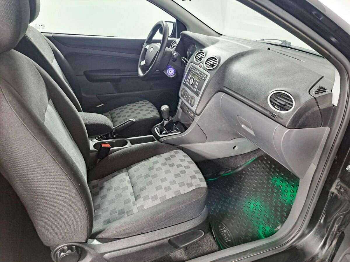 Купить Ford Focus с пробегом. Фото: #9