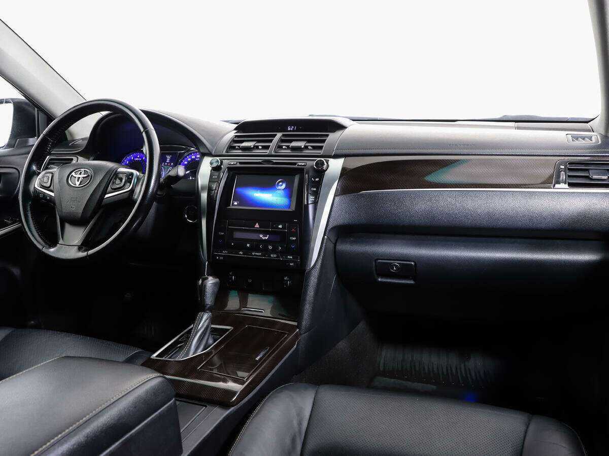 Купить Toyota Camry с пробегом. Фото: #8