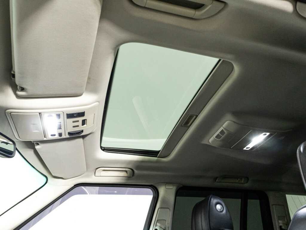 Купить Land Rover Range Rover с пробегом. Фото: #14