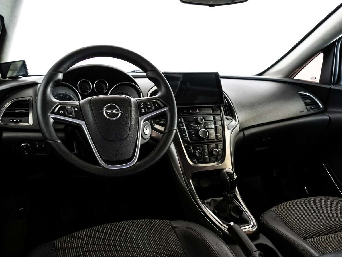 Купить Opel Astra с пробегом. Фото: #8
