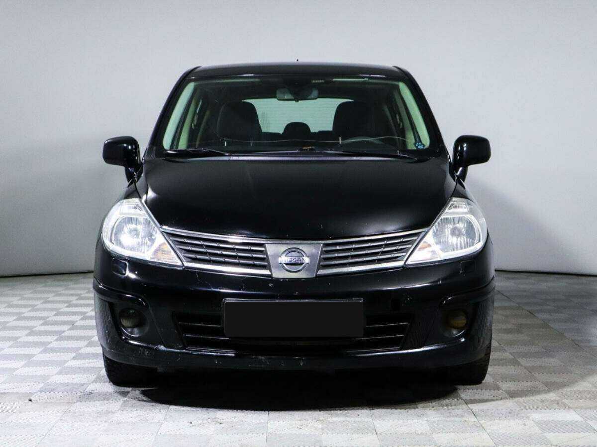 Купить Nissan Tiida с пробегом. Фото: #1