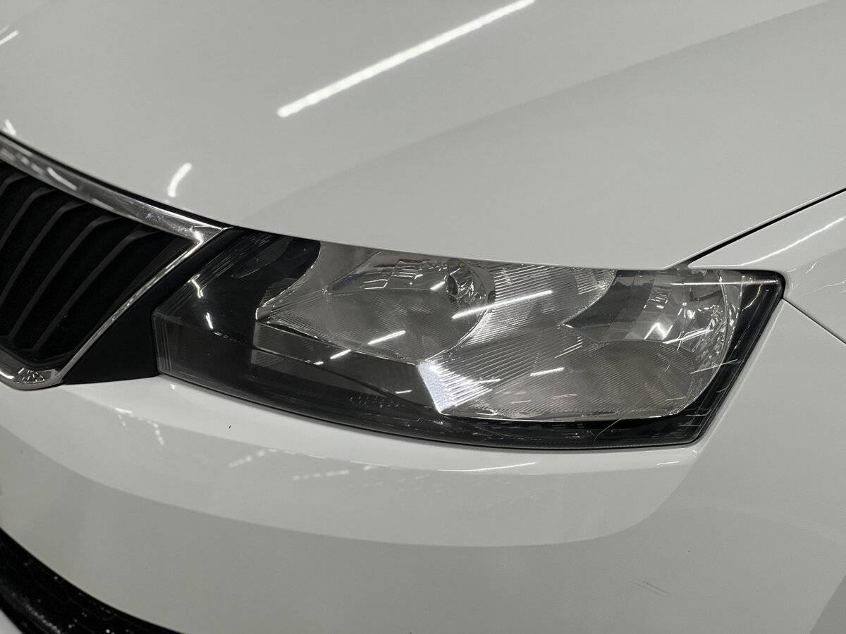 Купить Skoda Rapid с пробегом. Фото: #16