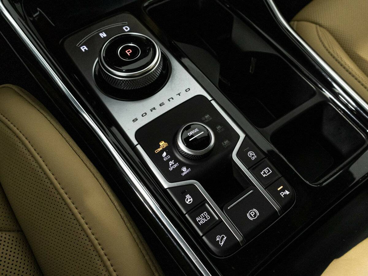 Купить Kia Sorento с пробегом. Фото: #26