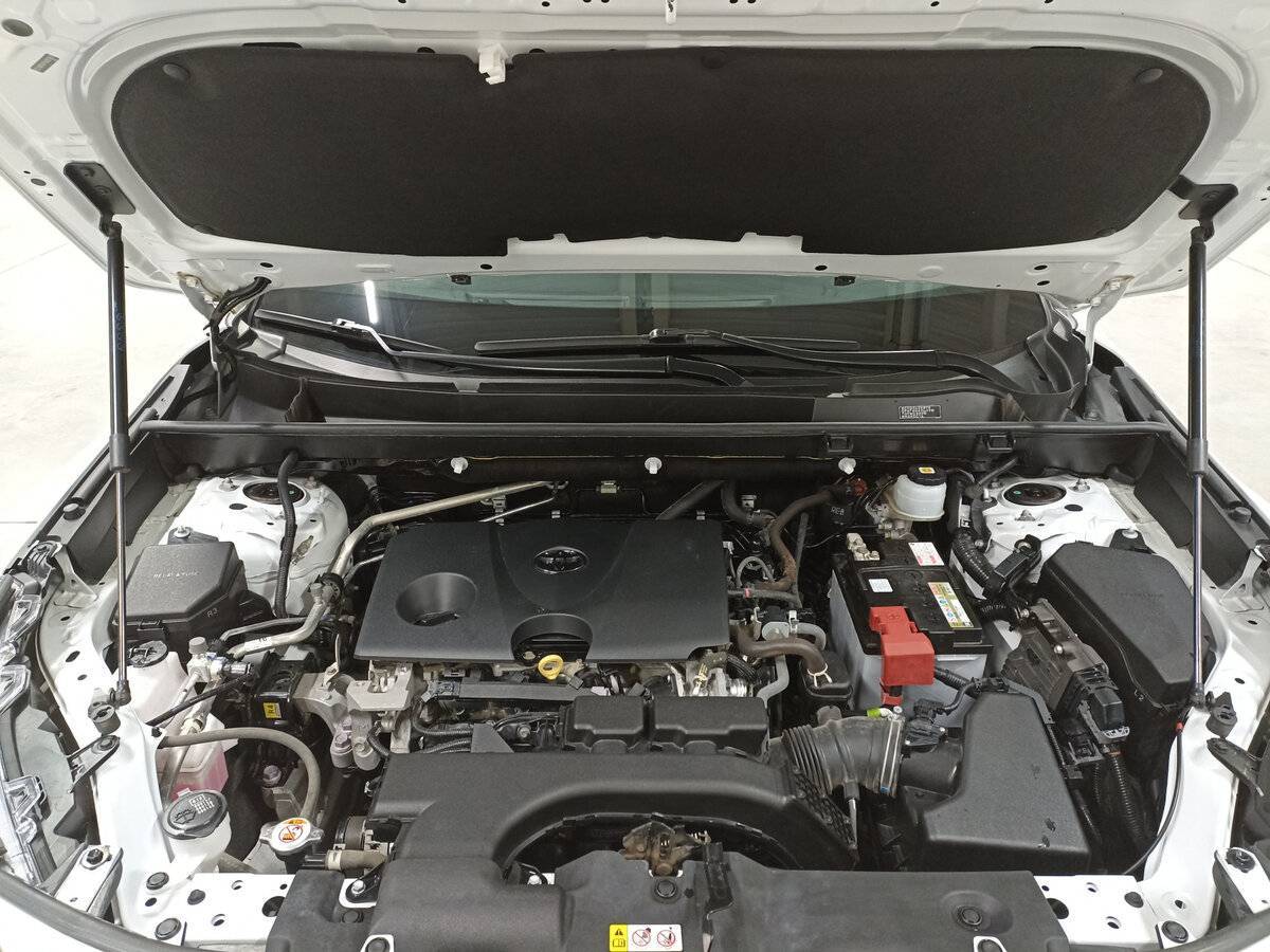 Купить Toyota RAV4 с пробегом. Фото: #8