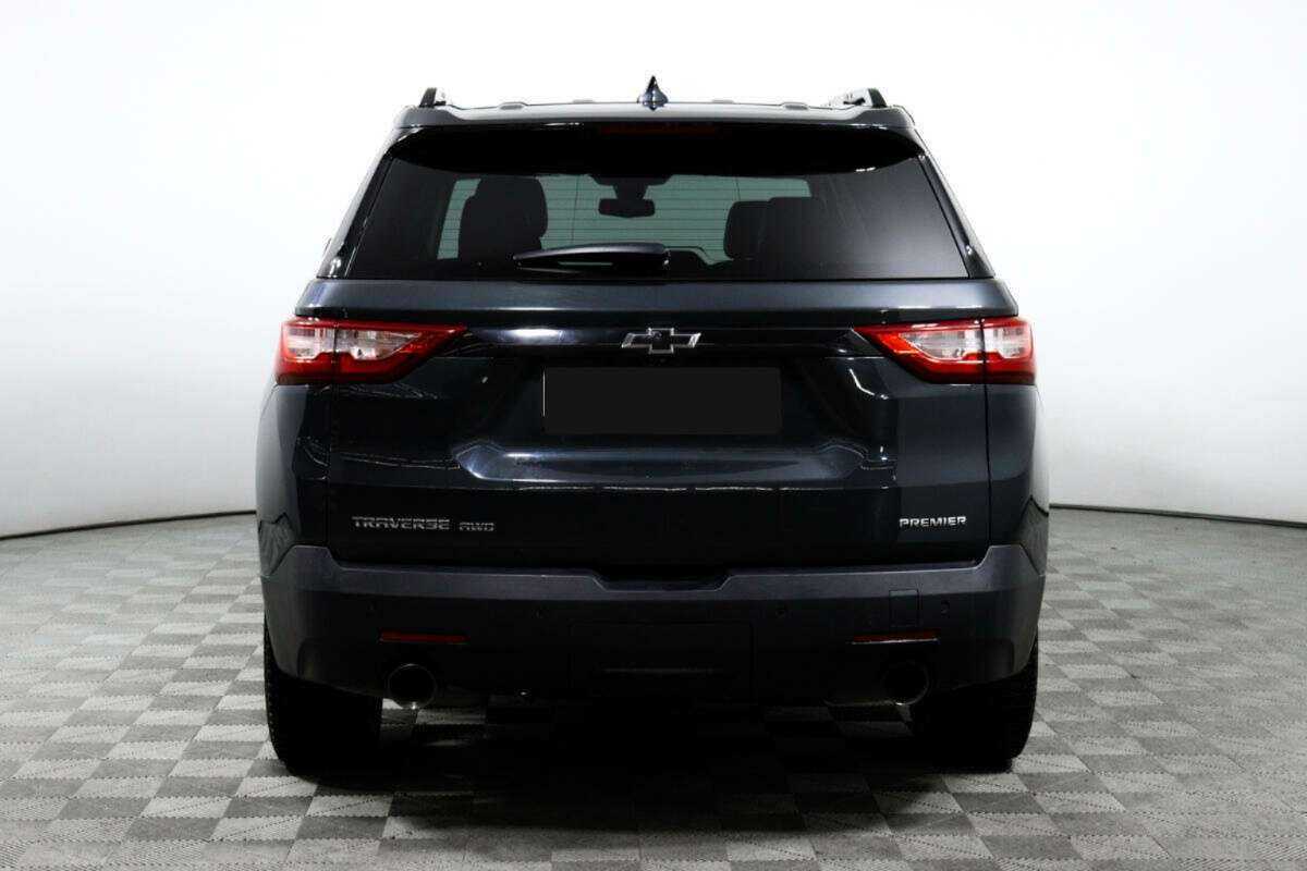 Купить Chevrolet Traverse с пробегом. Фото: #5