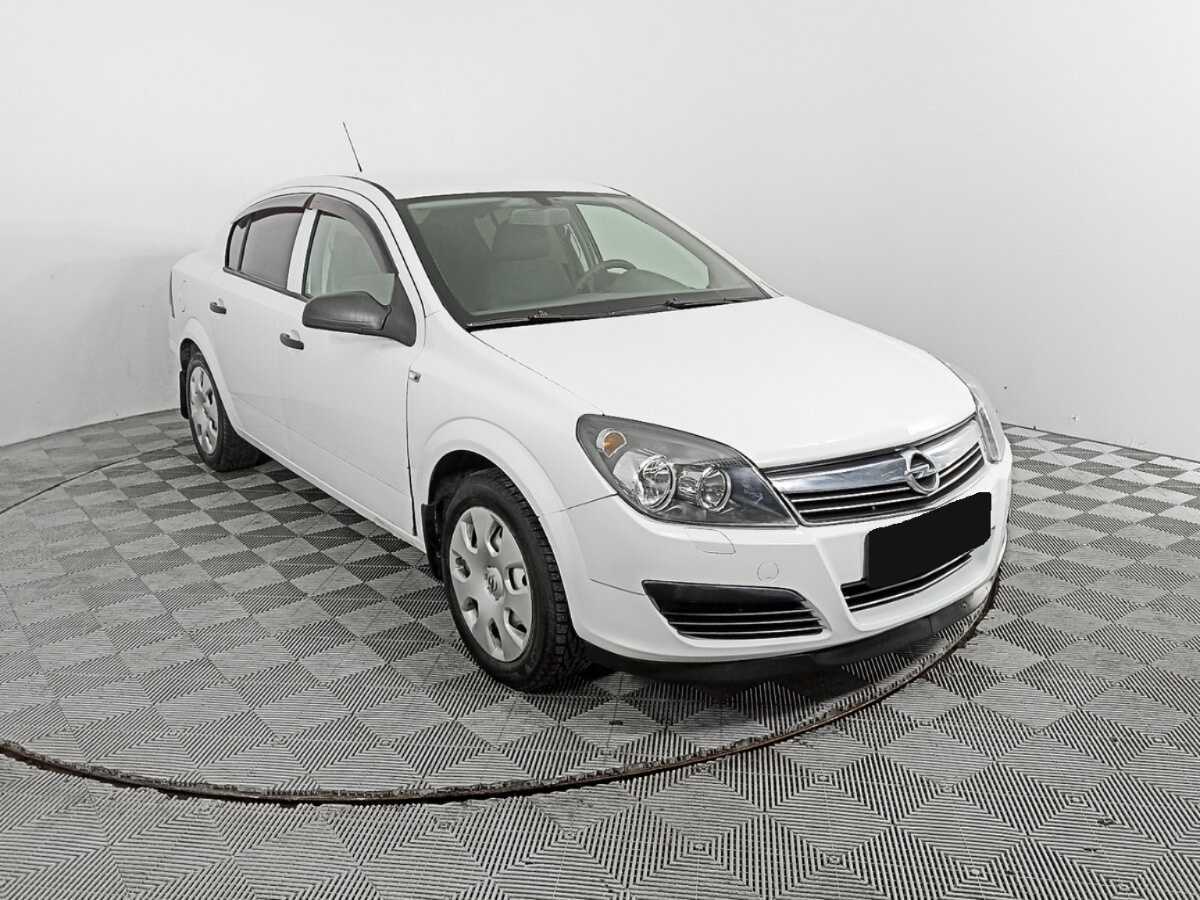 Купить Opel Astra с пробегом. Фото: #2