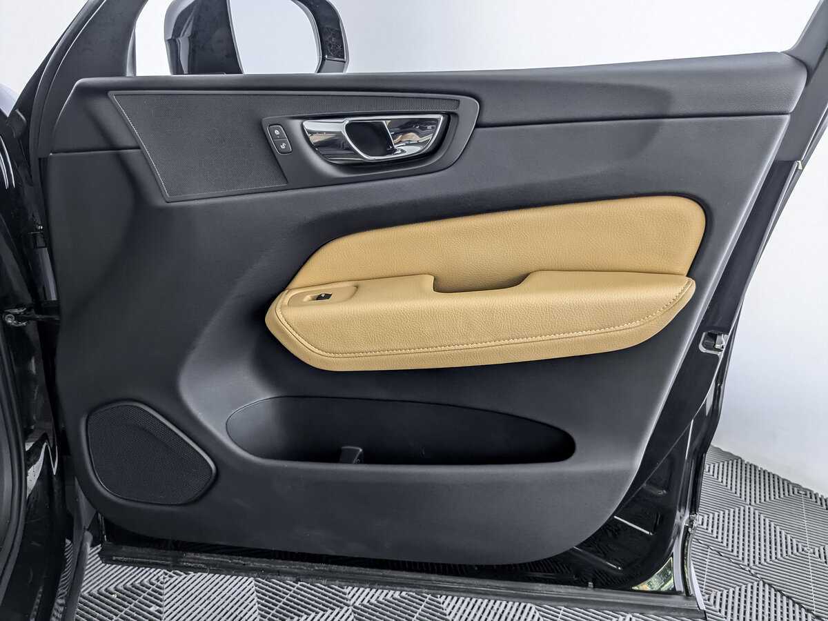 Купить Volvo XC60 с пробегом. Фото: #17