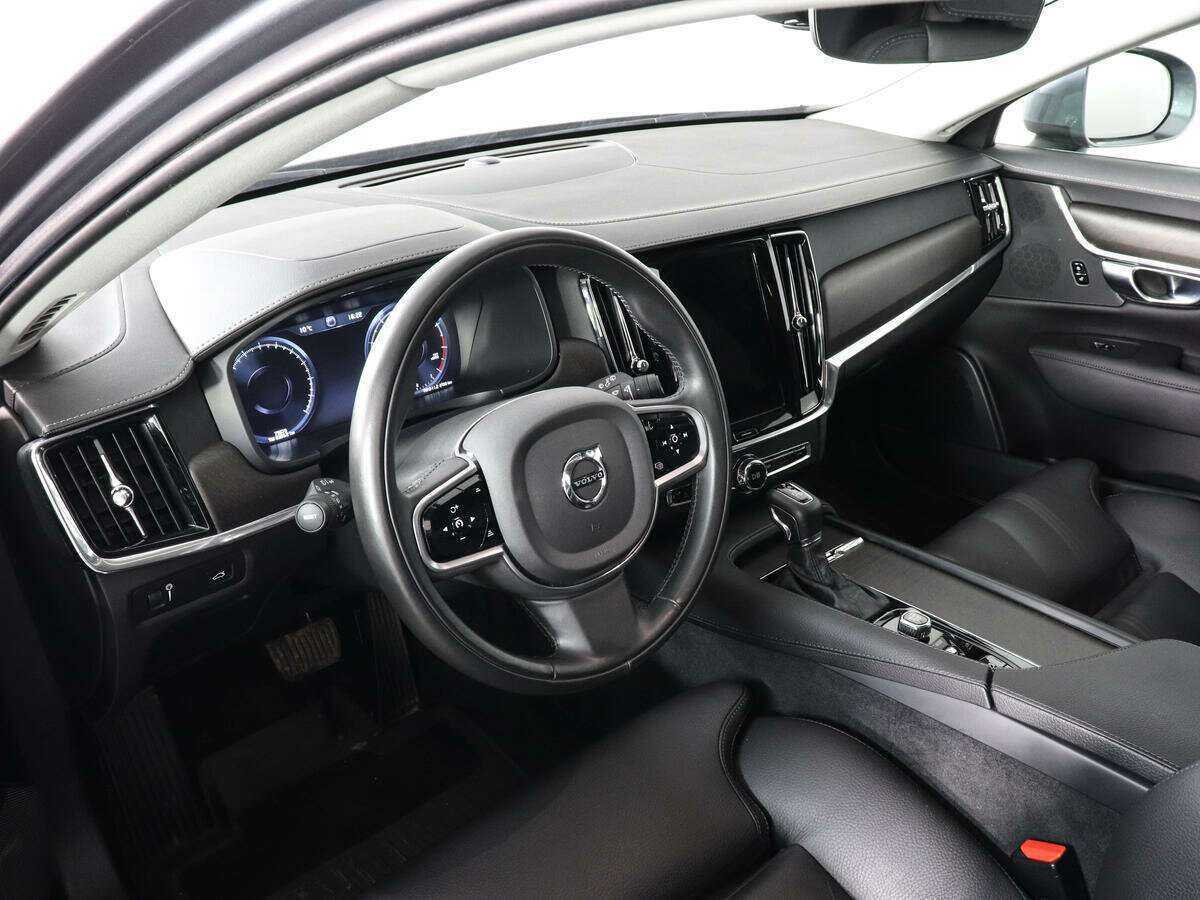 Купить Volvo V90 Cross Country с пробегом. Фото: #7