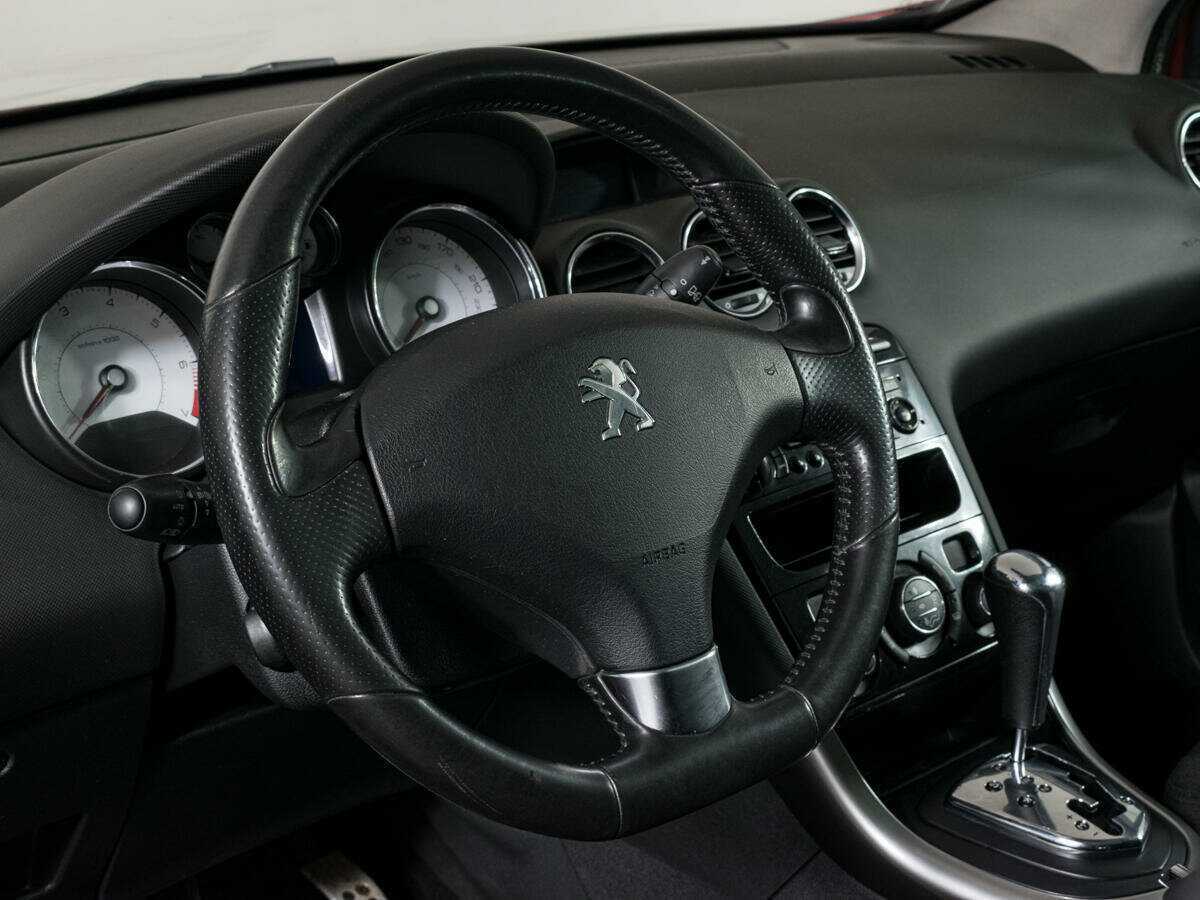 Купить Peugeot 308 с пробегом. Фото: #15