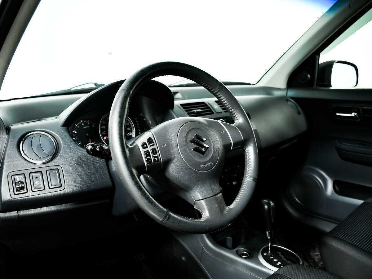 Купить Suzuki Swift с пробегом. Фото: #12