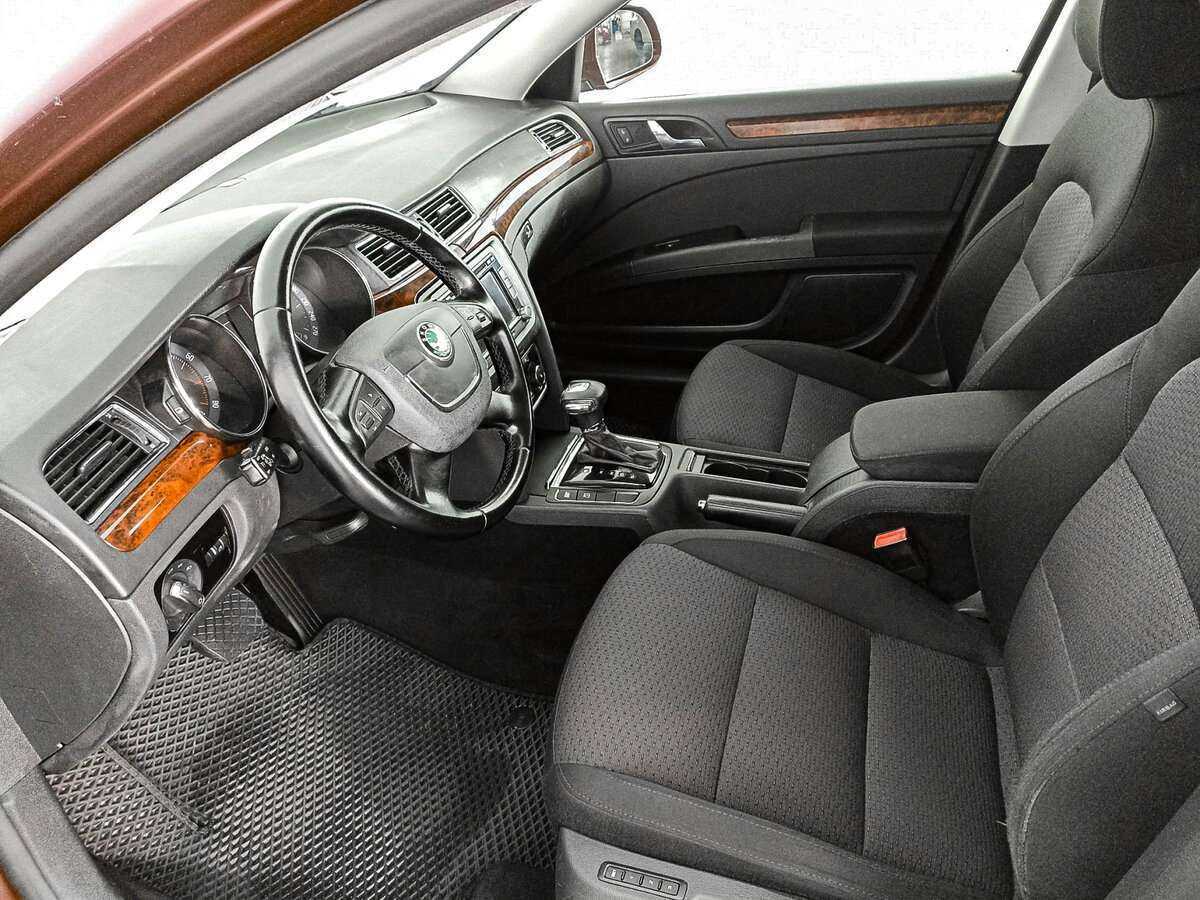 Купить Skoda Superb с пробегом. Фото: #13