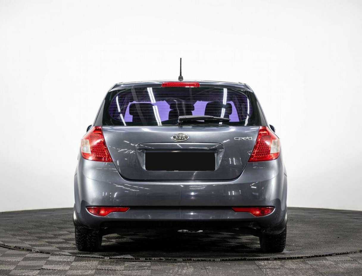 Купить Kia Ceed с пробегом. Фото: #4