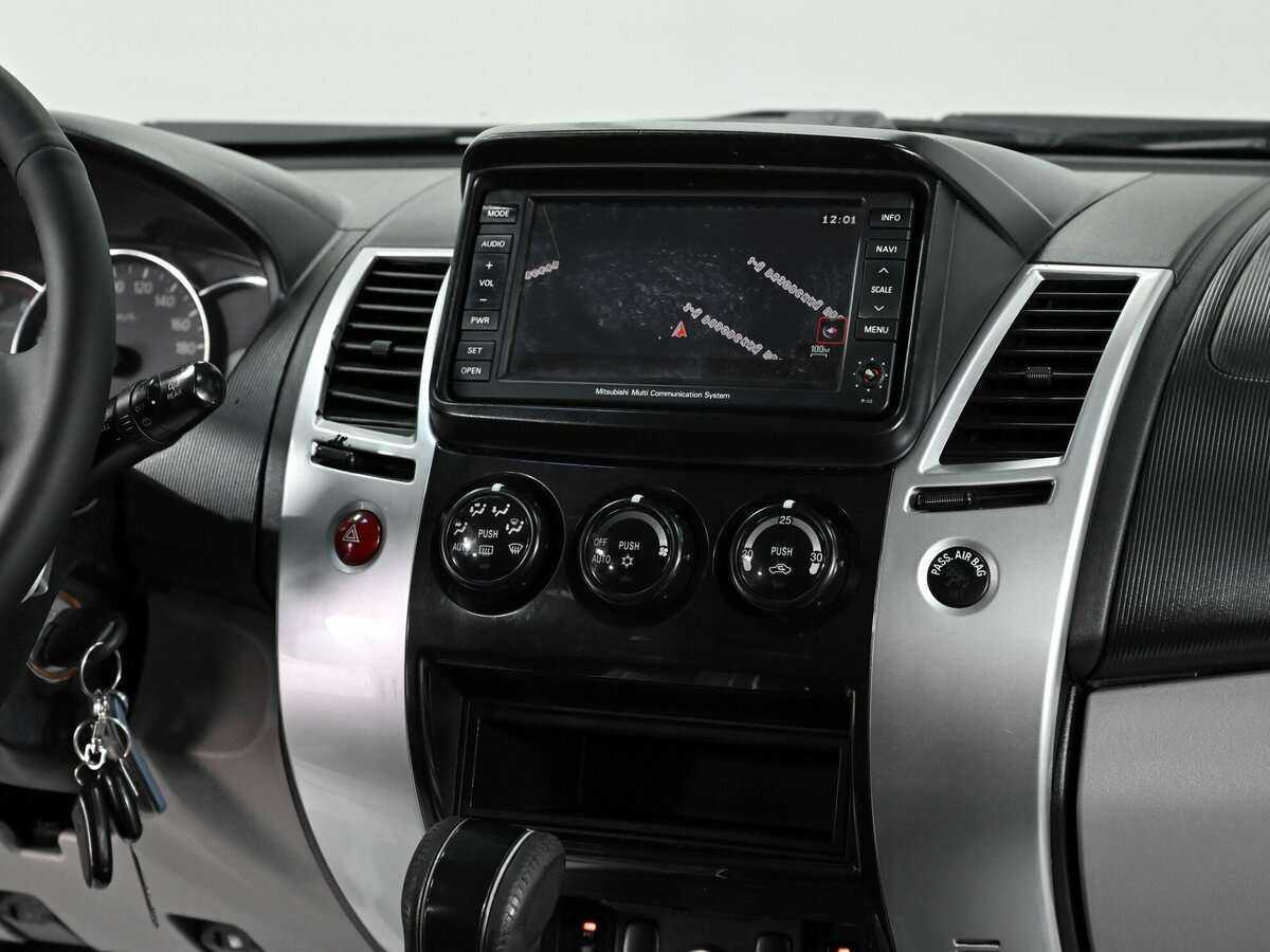 Купить Mitsubishi Pajero Sport с пробегом. Фото: #9
