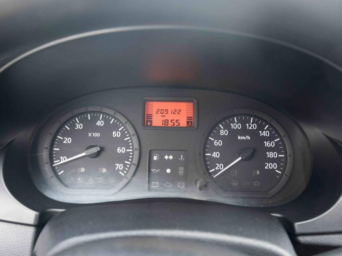 Купить Renault Logan с пробегом. Фото: #14