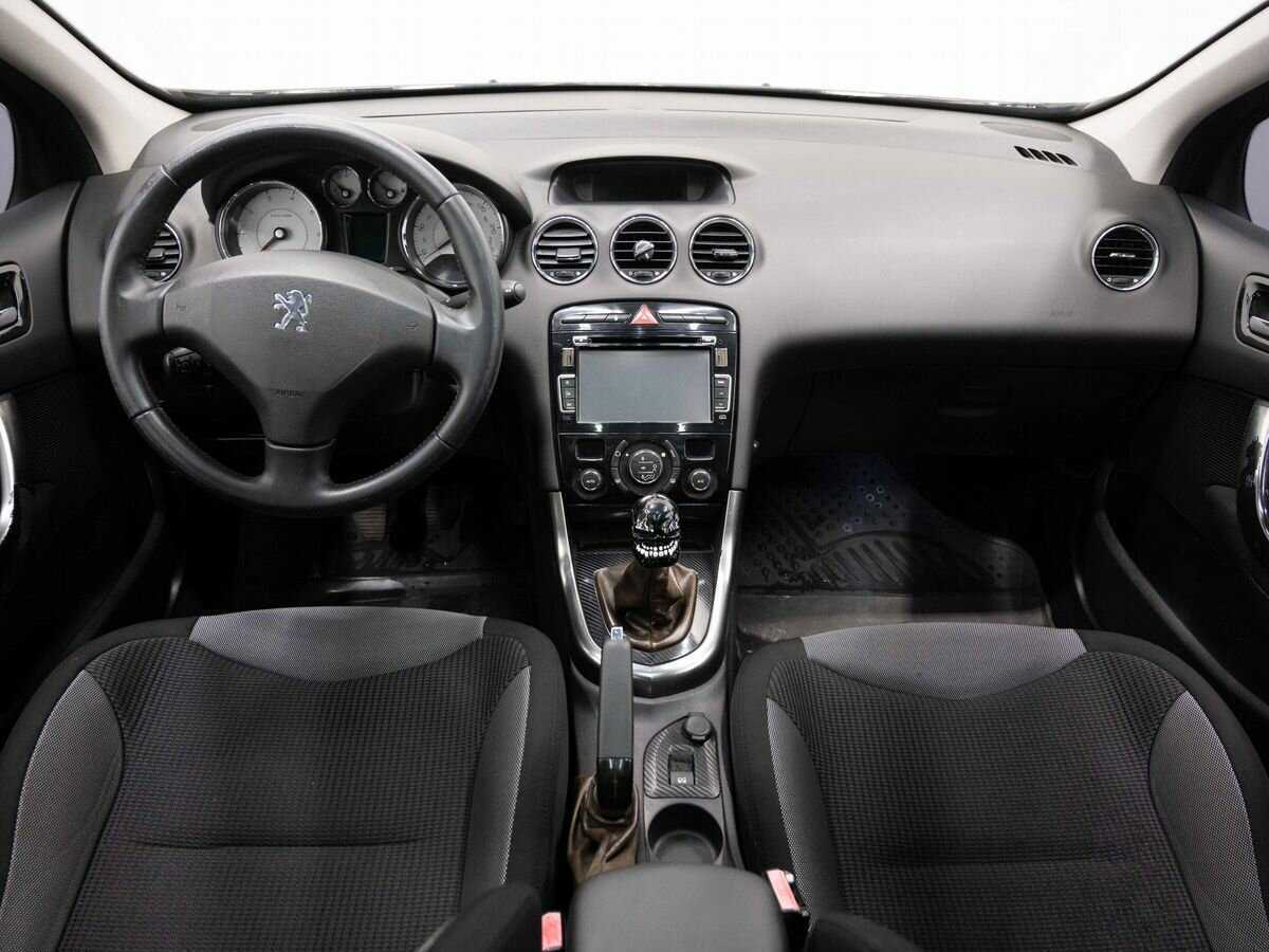 Купить Peugeot 308 с пробегом. Фото: #13