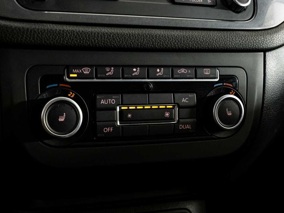 Купить Volkswagen Tiguan с пробегом. Фото: #13
