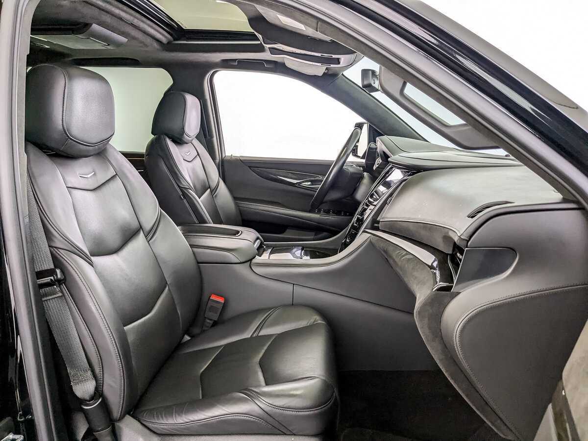 Купить Cadillac Escalade с пробегом. Фото: #20