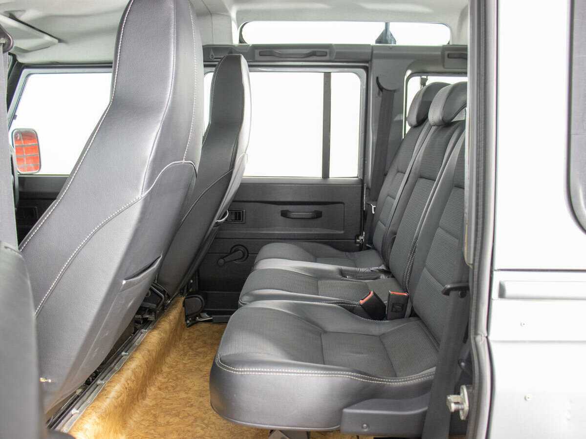 Купить Land Rover Defender с пробегом. Фото: #12