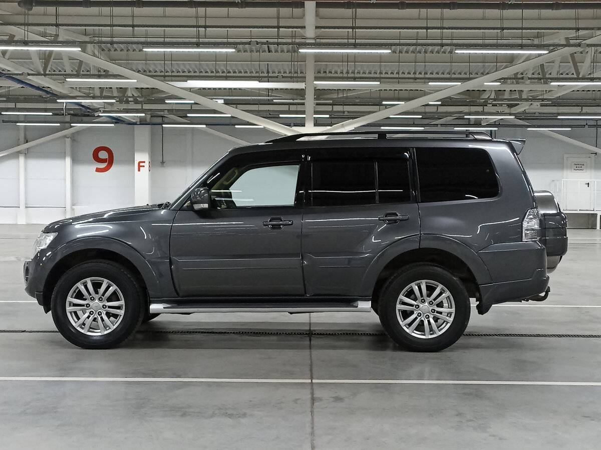 Купить Mitsubishi Pajero с пробегом. Фото: #7