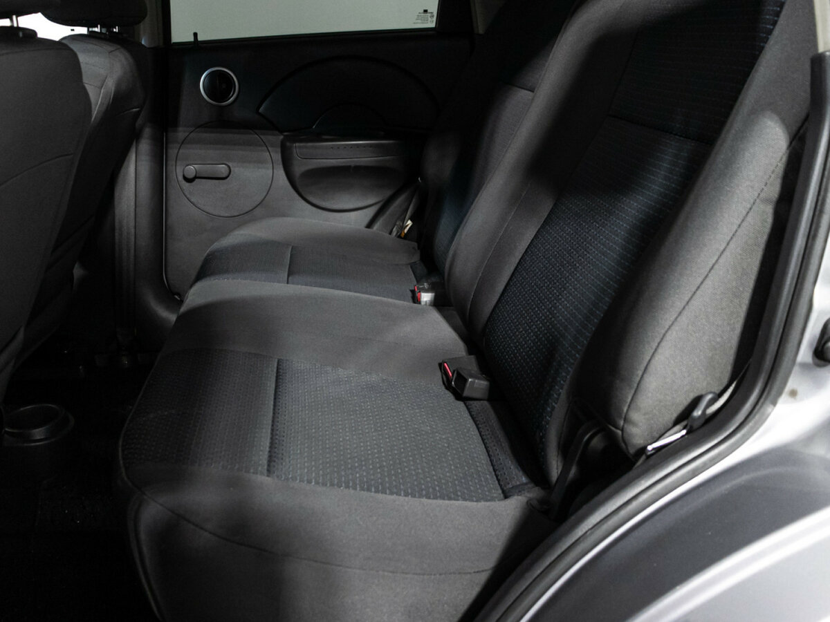 Купить Chevrolet Aveo с пробегом. Фото: #9