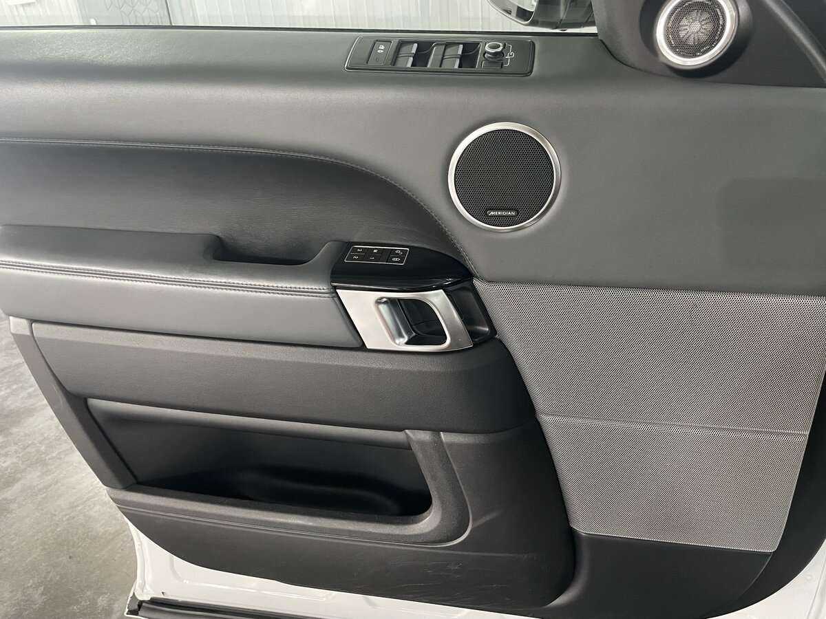 Купить Land Rover Range Rover Sport с пробегом. Фото: #25