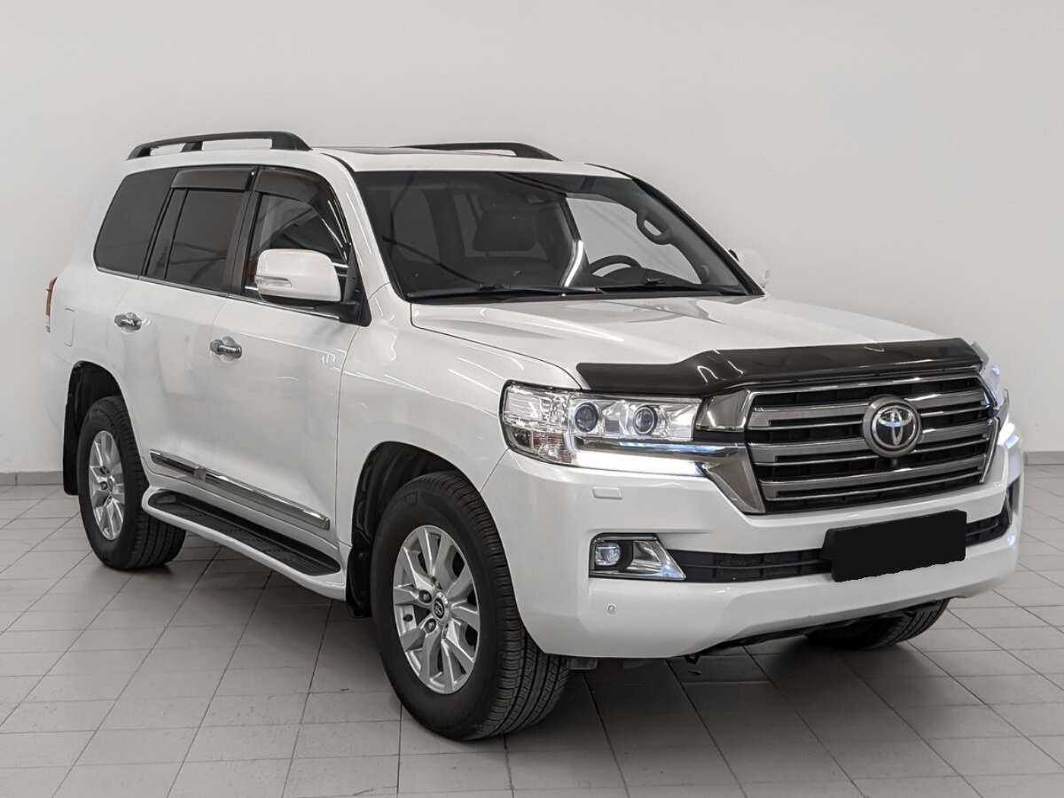 Купить Toyota Land Cruiser с пробегом. Фото: #2