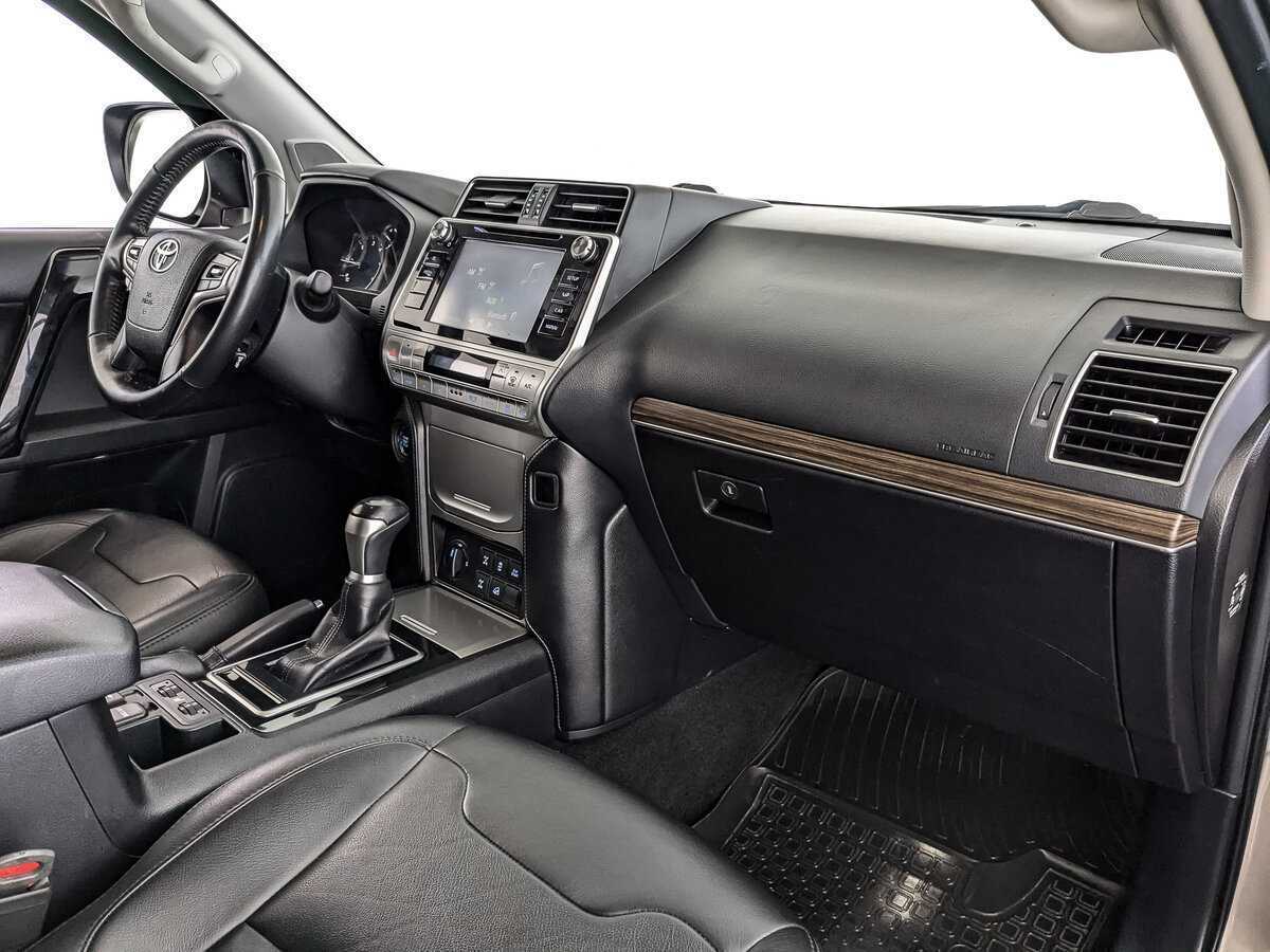 Купить Toyota Land Cruiser Prado с пробегом. Фото: #12