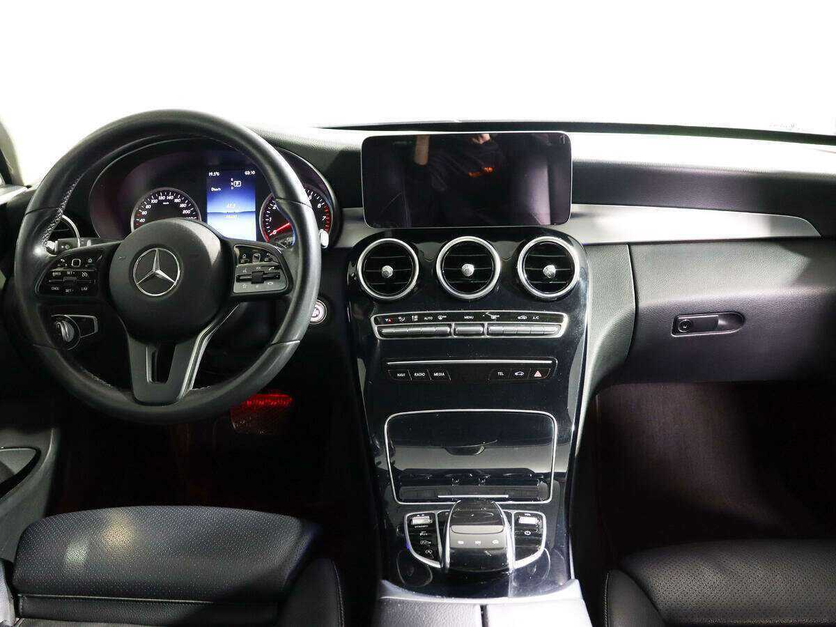 Купить Mercedes-Benz C-Класс с пробегом. Фото: #9