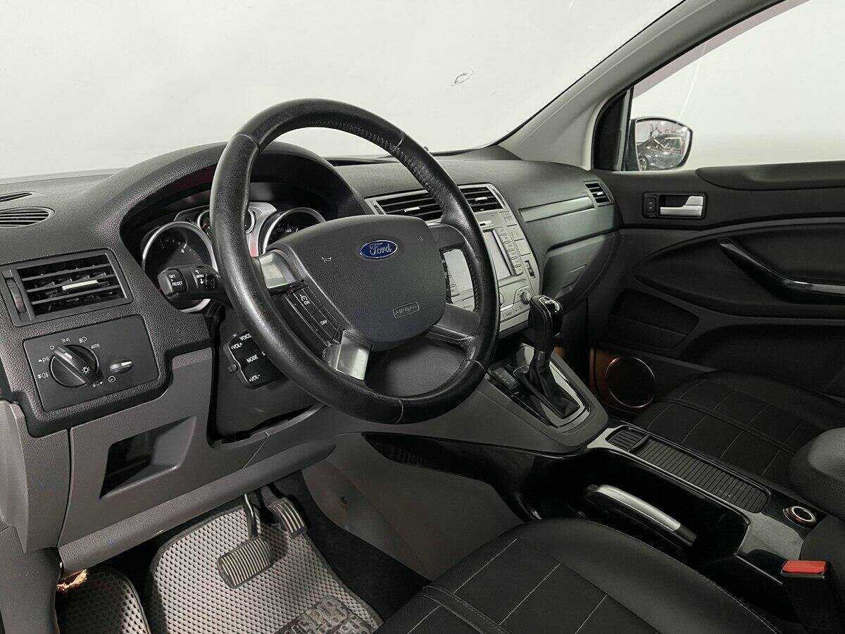 Купить Ford Kuga с пробегом. Фото: #12