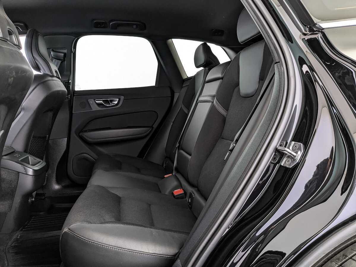 Купить Volvo XC60 с пробегом. Фото: #17