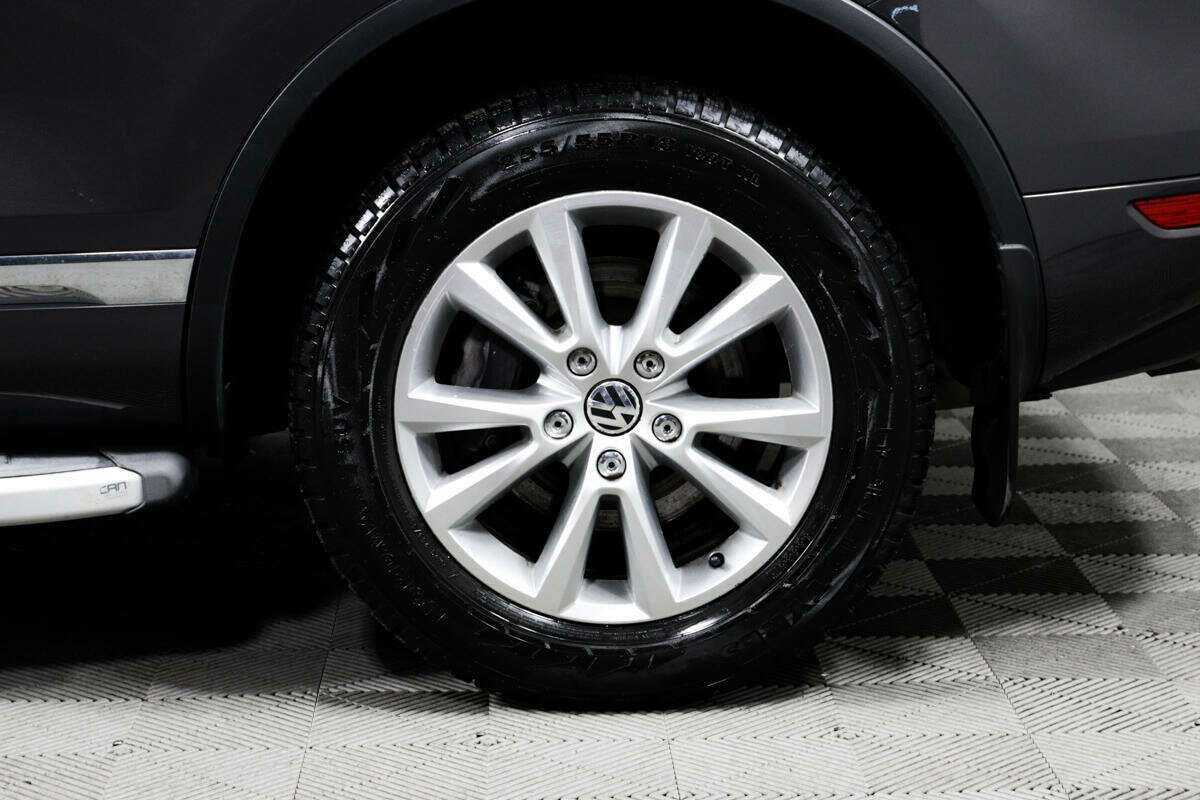 Купить Volkswagen Touareg с пробегом. Фото: #13