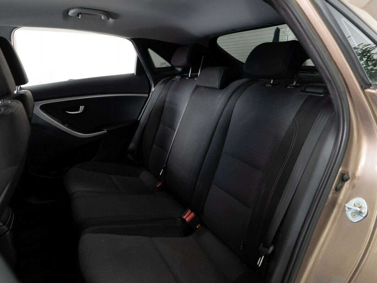Купить Hyundai i30 с пробегом. Фото: #6