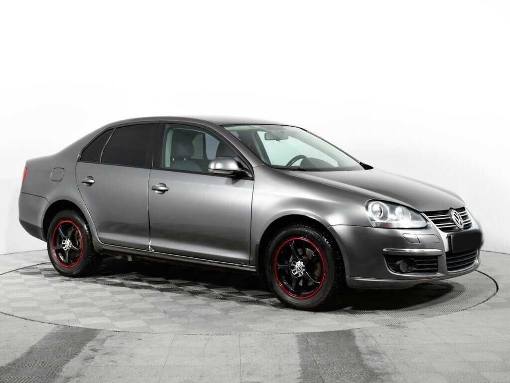 Купить Volkswagen Jetta с пробегом. Фото: #2