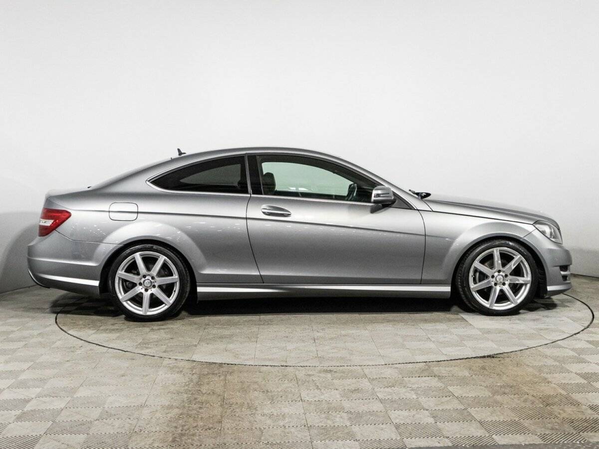 Купить Mercedes-Benz C-Класс с пробегом. Фото: #3