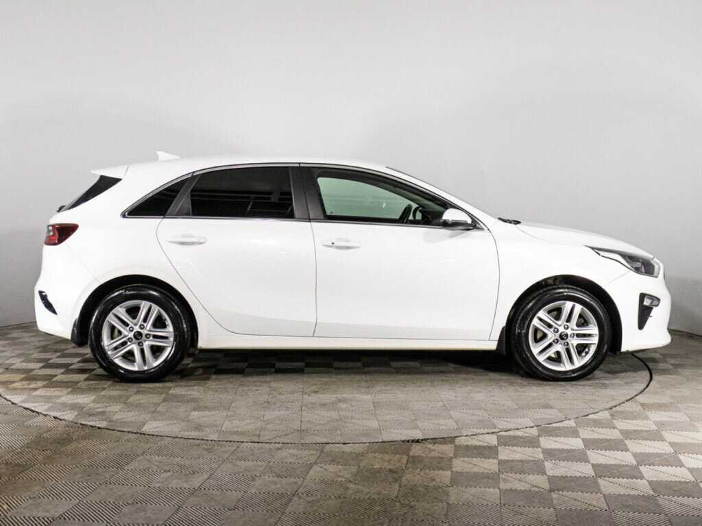 Купить Kia Ceed с пробегом. Фото: #3