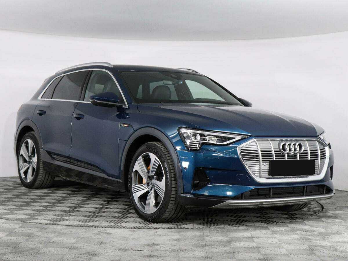 Купить Audi e-tron с пробегом. Фото: #2