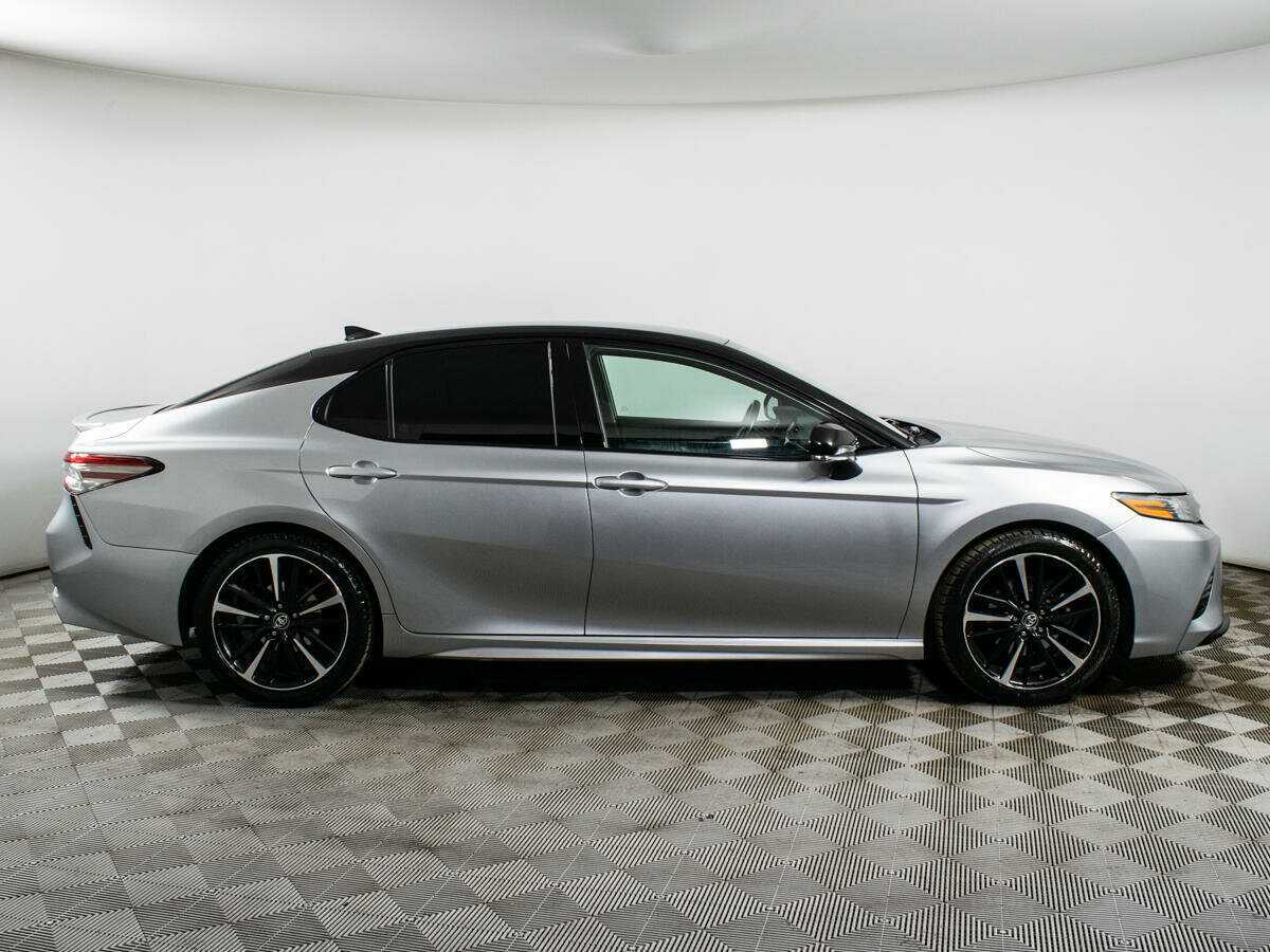 Купить Toyota Camry с пробегом. Фото: #3
