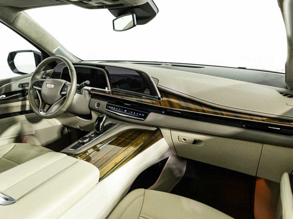 Купить Cadillac Escalade с пробегом. Фото: #6