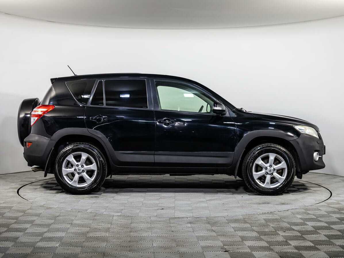 Купить Toyota RAV4 с пробегом. Фото: #2
