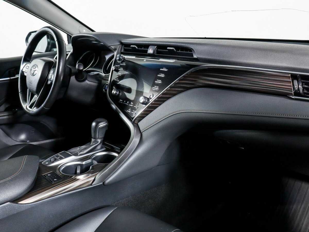 Купить Toyota Camry с пробегом. Фото: #5