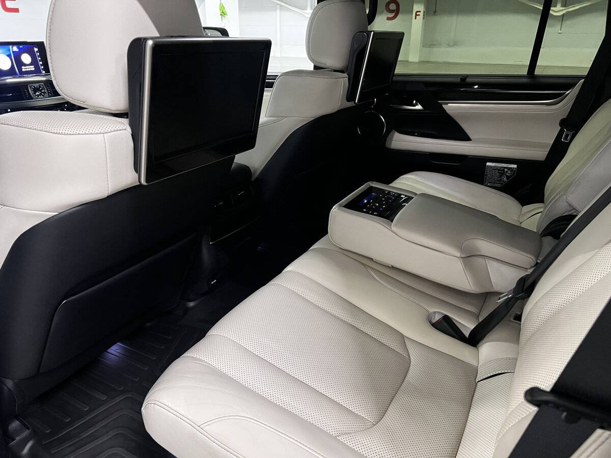 Купить Lexus LX с пробегом. Фото: #11