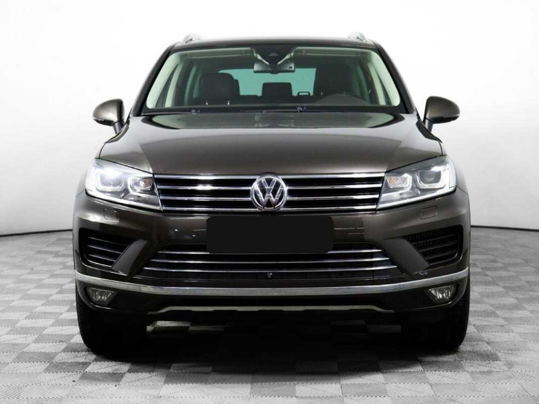 Купить Volkswagen Touareg с пробегом. Фото: #1
