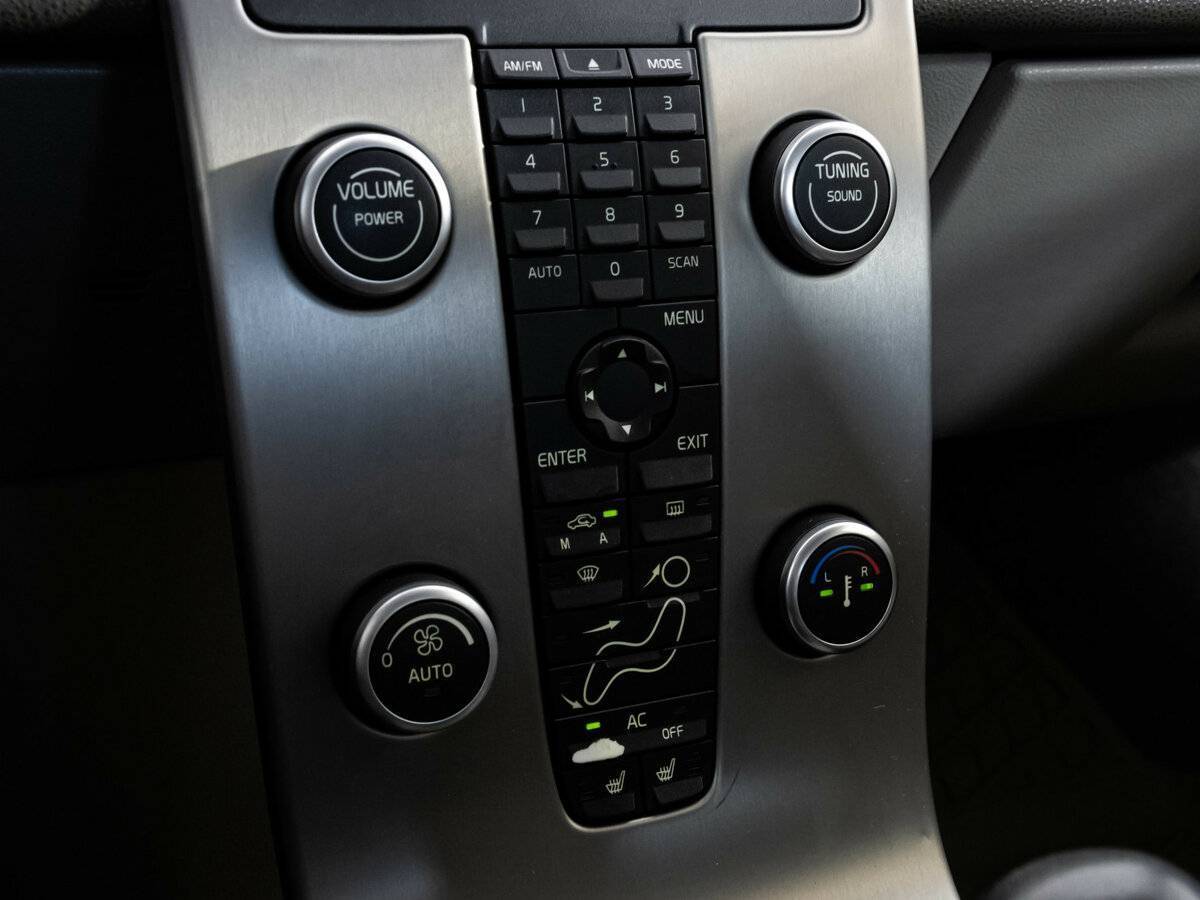 Купить Volvo S40 с пробегом. Фото: #14
