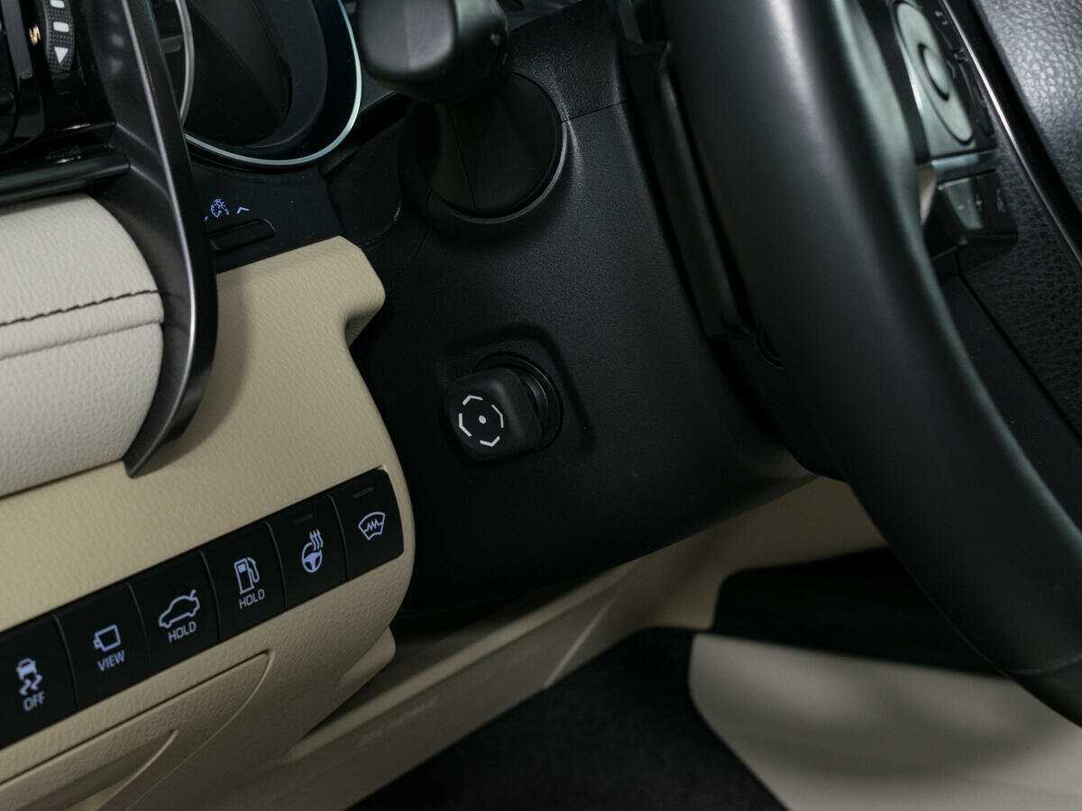 Купить Toyota Camry с пробегом. Фото: #15