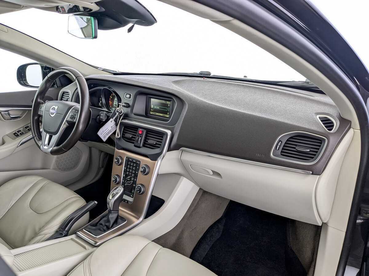Купить Volvo V40 с пробегом. Фото: #10
