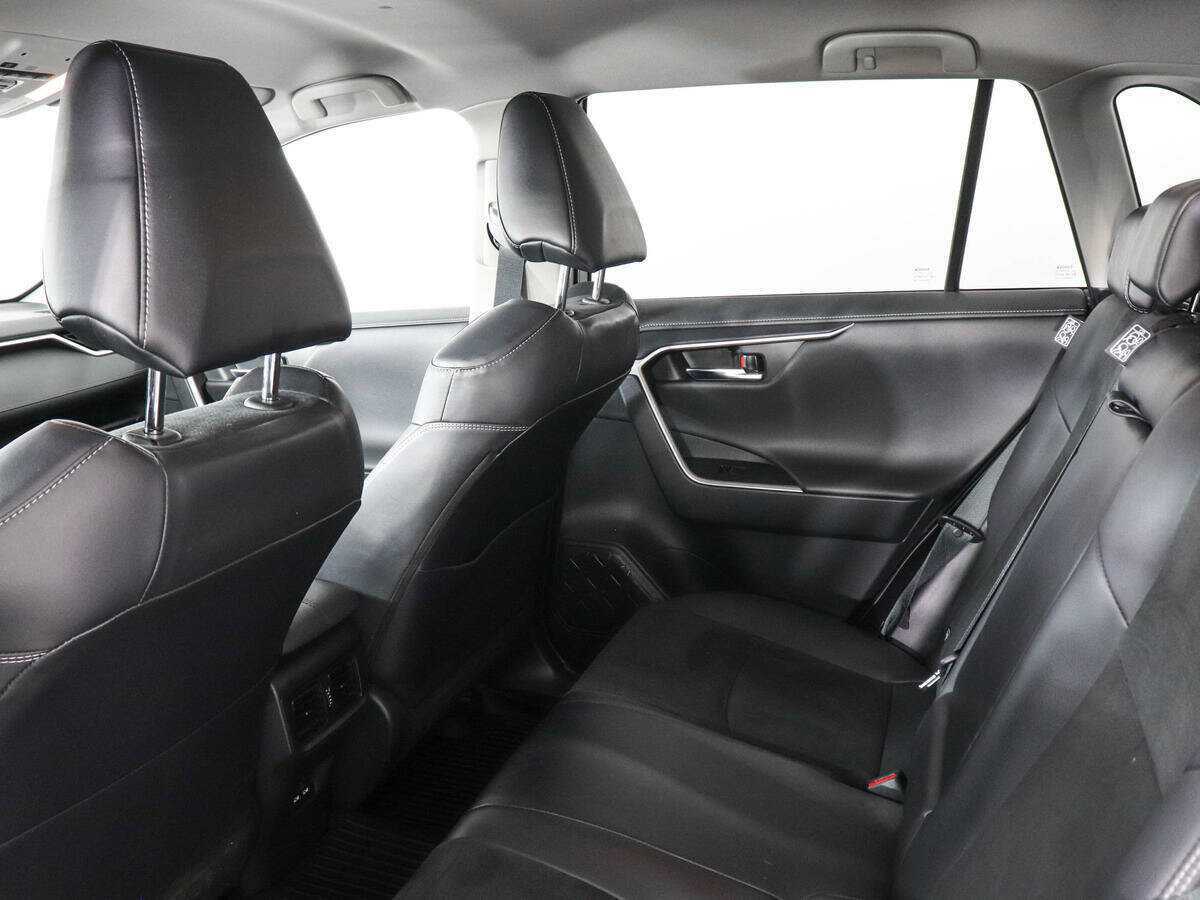 Купить Toyota RAV4 с пробегом. Фото: #11